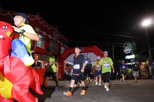 BIB: 40542, 3195
                            <button type="button" onclick="openModal(26262268)" class="btn btn-primary btn-sm float-right btn-popup" data-toggle="modal" data-target=".modal-high-quality">
                        <i class="fas fa-shopping-cart"></i> Add to Cart
                    </button>
                                            <button type="button" onclick="isThisMe(26262268, true)" class="btn btn-success btn-sm float-right btn-popup btn-isme hidden" data-toggle="tooltip" data-placement="bottom" title="นี่คือรูปของคุณใช่ไหม คลิกที่นี่เพื่อเอาเข้าอัลบั้ม">
                        <i class="fas fa-plus"></i> Add to album
                    </button>
                    <button type="button" onclick="isThisMe(26262268, false)" class="btn btn-warning btn-sm float-right btn-popup btn-isnotme hidden">
                        <i class="fas fa-ban"></i> Remove from album
                    </button>